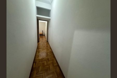 Apartamento à venda com 133m², 3 quartos e sem vaga Apartamento à venda com 133m², 3 quartos e sem vagaCorredor íntimo