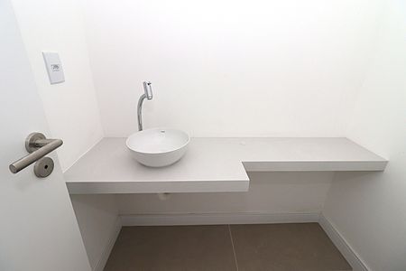 Apartamento à venda com 82m², 2 quartos e 1 vagaLavabo