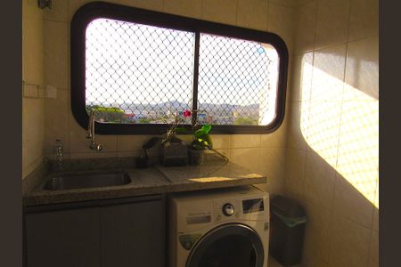 Apartamento à venda com 127m², 3 quartos e 2 vagasÁrea de Serviço e Despensa