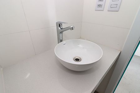 Apartamento à venda com 82m², 2 quartos e 2 vagasBanheiro da Suíte 2