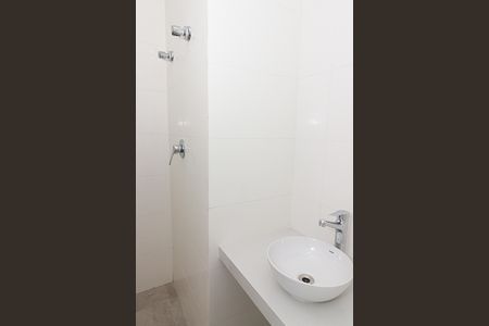 Apartamento à venda com 82m², 2 quartos e 2 vagasBanheiro da Suíte 2
