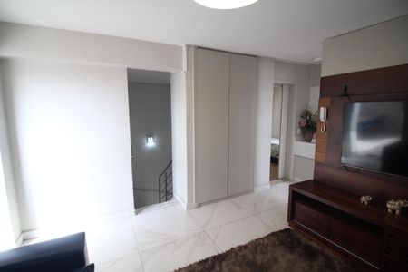Sala de apartamento para alugar com 3 quartos, 170m² em Santa Helena, Belo Horizonte
