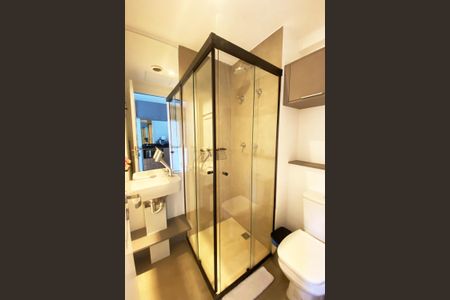 Studio para alugar com 18m², 1 quarto e sem vaga Studio para alugar com 18m², 1 quarto e sem vagaBanheiro Social