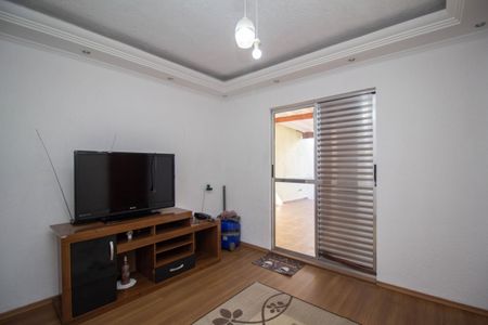 Casa à venda com 240m², 5 quartos e 2 vagasSala
