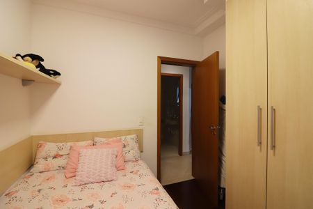 Apartamento à venda com 200m², 3 quartos e 2 vagasQuarto 