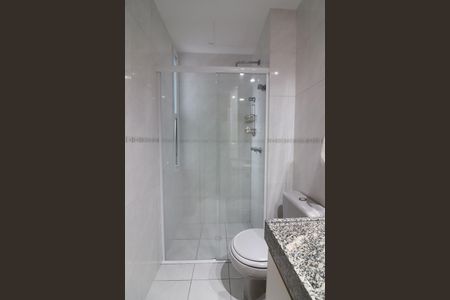 Apartamento à venda com 200m², 3 quartos e 2 vagasBanheiro Social