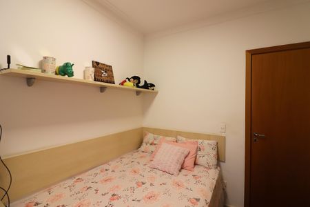 Apartamento à venda com 200m², 3 quartos e 2 vagasQuarto 