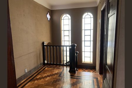 Casa à venda com 212m², 4 quartos e 1 vaga Casa à venda com 212m², 4 quartos e 1 vagaÁrea de circulação segundo pavimento