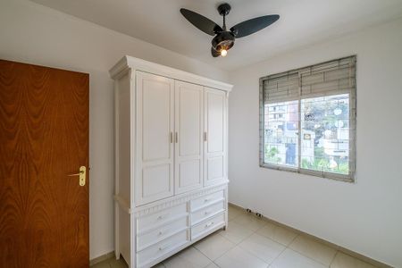 Quarto de apartamento para alugar com 3 quartos, 70m² em Santo Antônio, Belo Horizonte
