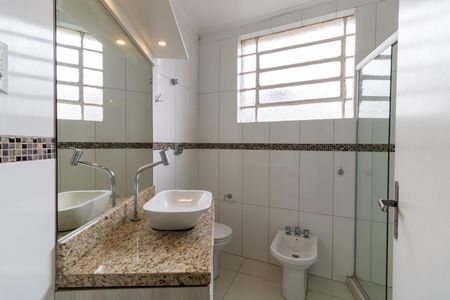 Apartamento à venda com 122m², 3 quartos e sem vaga Apartamento à venda com 122m², 3 quartos e sem vagaBanheiro