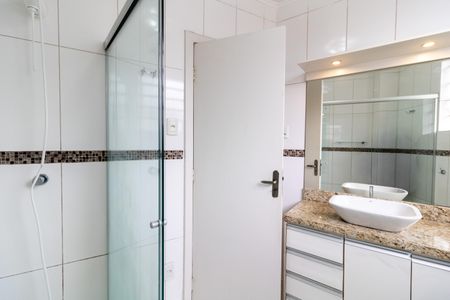 Apartamento à venda com 122m², 3 quartos e sem vaga Apartamento à venda com 122m², 3 quartos e sem vagaBanheiro