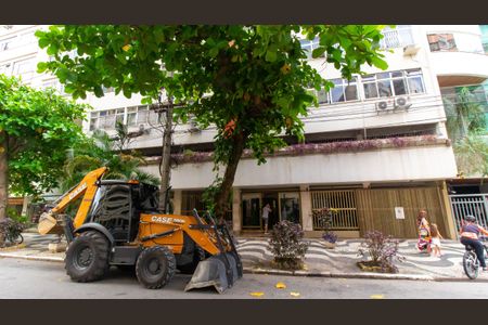 Apartamento para alugar com 100m², 3 quartos e 1 vaga Apartamento para alugar com 100m², 3 quartos e 1 vagaFachada