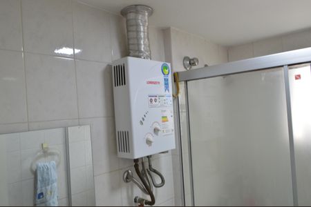 Casa de condomínio à venda com 132m², 5 quartos e 3 vagasBanheiro Social