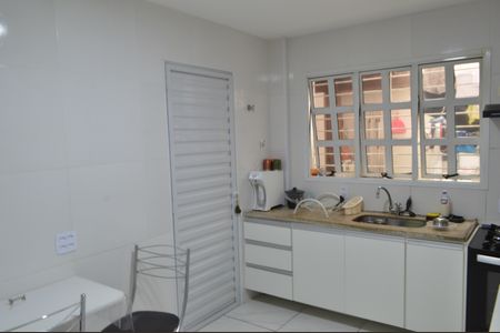 Casa de condomínio à venda com 132m², 5 quartos e 3 vagasCozinha