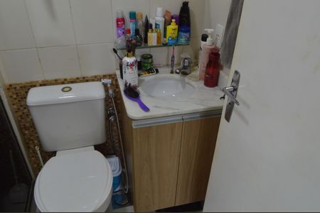 Casa de condomínio à venda com 132m², 5 quartos e 3 vagasBanheiro da Suíte