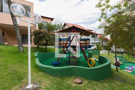 Casa de condomínio à venda com 132m², 5 quartos e 3 vagasÁrea comum - Playground
