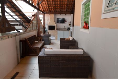 Casa de condomínio à venda com 132m², 5 quartos e 3 vagasÁrea Gourmet