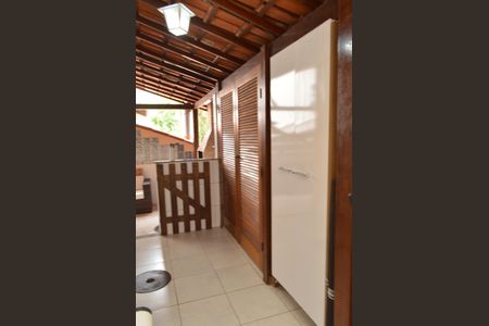 Casa de condomínio à venda com 132m², 5 quartos e 3 vagasÁrea Gourmet