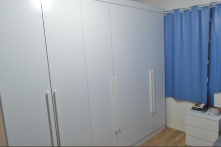 Casa de condomínio à venda com 132m², 5 quartos e 3 vagasQuarto 2