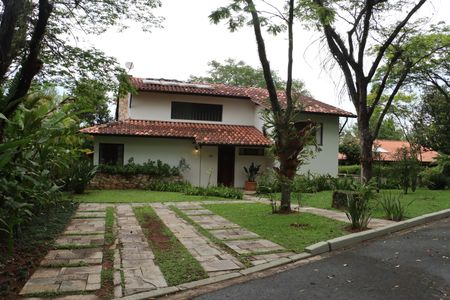 Casa de Condomínio para alugar com 4 quartos, 290m² em Granja Viana Ii, Cotia