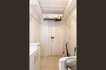 Apartamento à venda com 93m², 2 quartos e 2 vagas Apartamento à venda com 93m², 2 quartos e 2 vagasÁrea de Serviço
