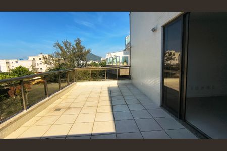 Apartamento para alugar com 179m², 3 quartos e 3 vagasVaranda