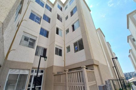 Apartamento para alugar com 39m², 2 quartos e 1 vaga Apartamento para alugar com 39m², 2 quartos e 1 vagaFachada