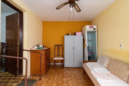 Casa à venda com 170m², 2 quartos e 2 vagas Casa à venda com 170m², 2 quartos e 2 vagasCopa