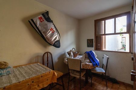 Casa à venda com 170m², 2 quartos e 2 vagas Casa à venda com 170m², 2 quartos e 2 vagasQuarto de Serviço