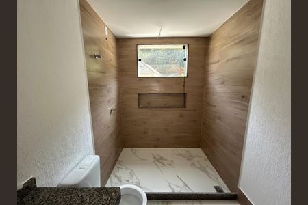 Casa à venda com 140m², 3 quartos e 1 vagaBanheiro da Suíte 2