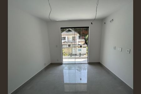 Casa à venda com 140m², 3 quartos e 1 vagaSuíte 1