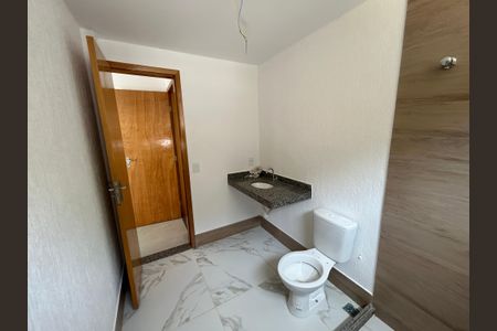 Casa à venda com 140m², 3 quartos e 1 vagaBanheiro da Suíte 2
