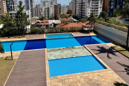 Apartamento à venda com 84m², 2 quartos e 2 vagas Apartamento à venda com 84m², 2 quartos e 2 vagasÁrea comum - Piscina