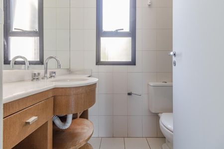 Apartamento à venda com 84m², 2 quartos e 2 vagasBanheiro Social