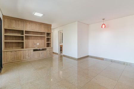 Apartamento à venda com 84m², 2 quartos e 2 vagasSala