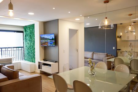 Sala de apartamento à venda com 2 quartos, 61m² em Continental, Osasco