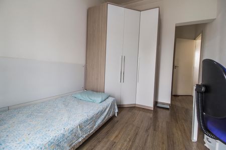Casa de condomínio à venda com 224m², 3 quartos e 4 vagas Casa de condomínio à venda com 224m², 3 quartos e 4 vagasSuíte 2