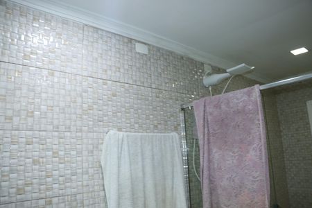 Casa para alugar com 240m², 3 quartos e 2 vagasBanheiro da Suíte 1