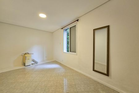 Quarto de apartamento para alugar com 1 quarto, 53m² em Vila Maia, Guarujá