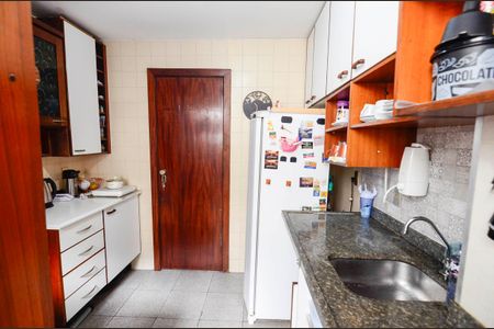 Apartamento à venda com 40m², 1 quarto e 1 vaga Apartamento à venda com 40m², 1 quarto e 1 vagaCozinha