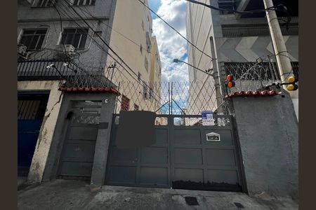 Apartamento à venda com 40m², 1 quarto e 1 vaga Apartamento à venda com 40m², 1 quarto e 1 vagaFachada