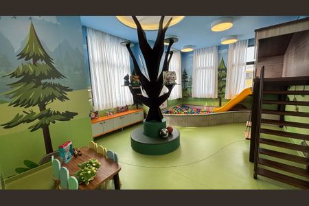 Apartamento à venda com 91m², 3 quartos e 2 vagas Apartamento à venda com 91m², 3 quartos e 2 vagasÁrea comum - Brinquedoteca