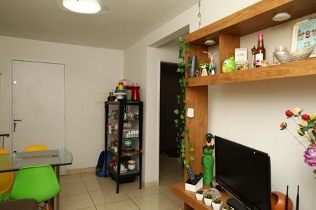 Sala de apartamento à venda com 2 quartos, 49m² em Colônia (zona Leste), São Paulo