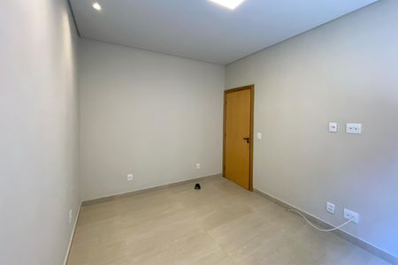 Quarto  de casa à venda com 5 quartos, 420m² em Mangabeiras, Belo Horizonte