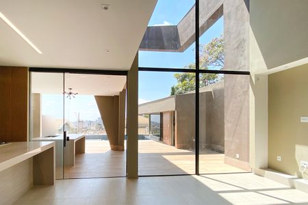 Sala de casa à venda com 5 quartos, 420m² em Mangabeiras, Belo Horizonte