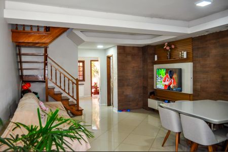 Casa à venda com 146m², 3 quartos e 2 vagasSala
