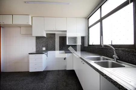 Apartamento para alugar com 4 quartos, 174m² em Carmo, Belo Horizonte