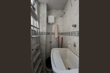 Apartamento para alugar com 80m², 2 quartos e sem vaga Apartamento para alugar com 80m², 2 quartos e sem vagaBanheiro de serviço