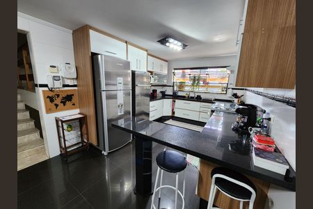 Casa à venda com 4 quartos, 338m² em Vila Rosalia, Guarulhos