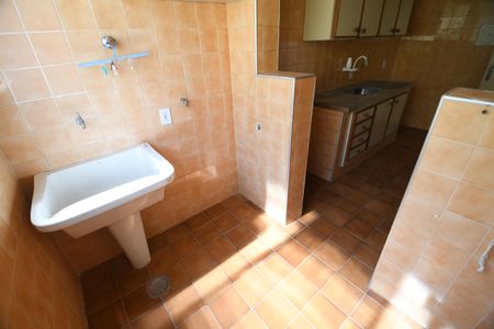 Apartamento à venda com 68m², 2 quartos e 1 vagaÁrea de Serviço